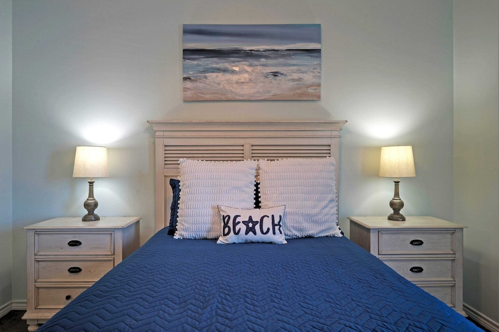 9 Costa Bahia Condos Sleeps 48 + Pool Minutes to the Beach