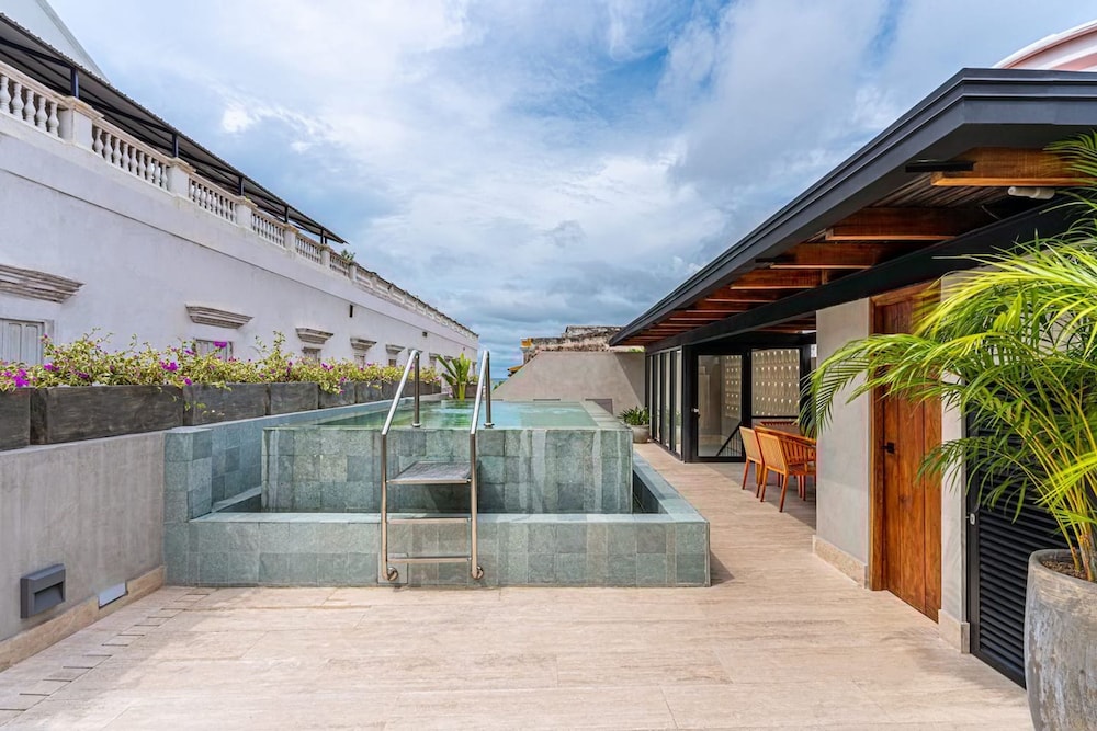 Casa Vera - Rooftop Pool - Historic Center