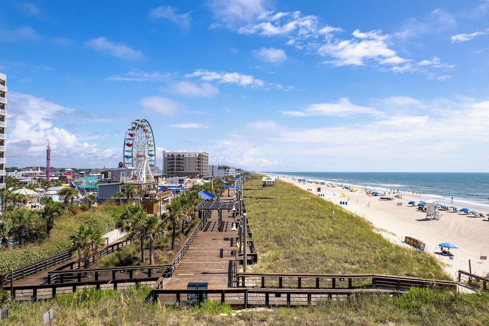 Carolina Beach Condo w/ Marina View, on Boardwalk