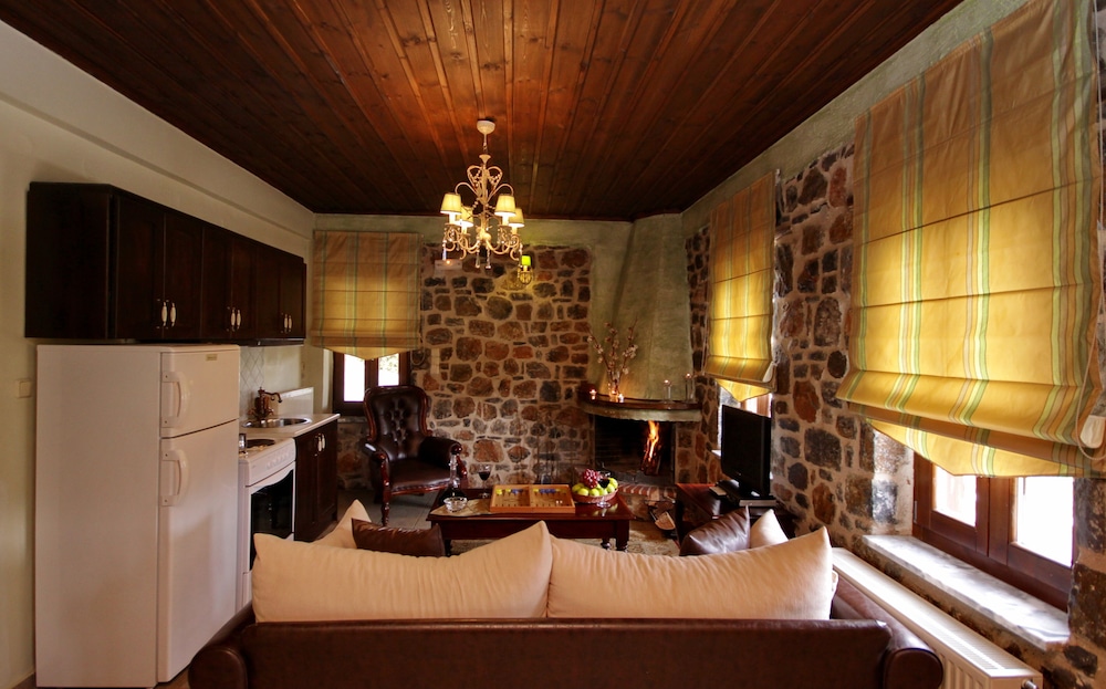 Menalia Villas & Suites