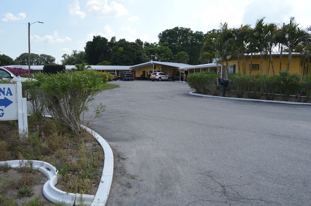 Tropicana Motel Wauchula - Property Image 7