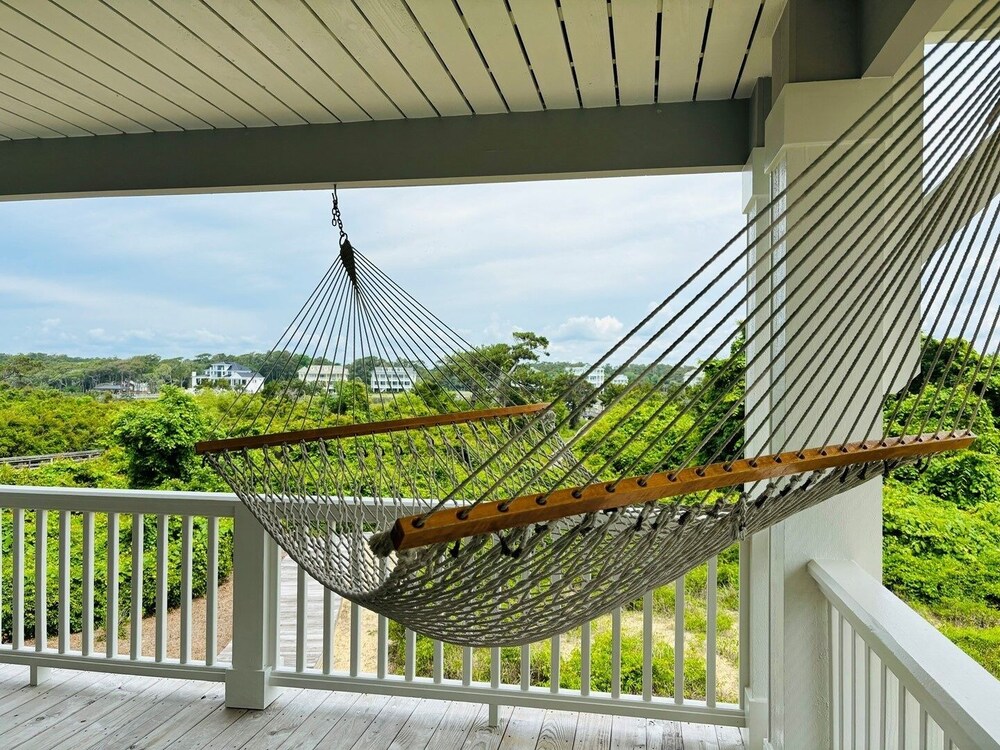 Gray Goose 5 Bedroom Home by RedAwning