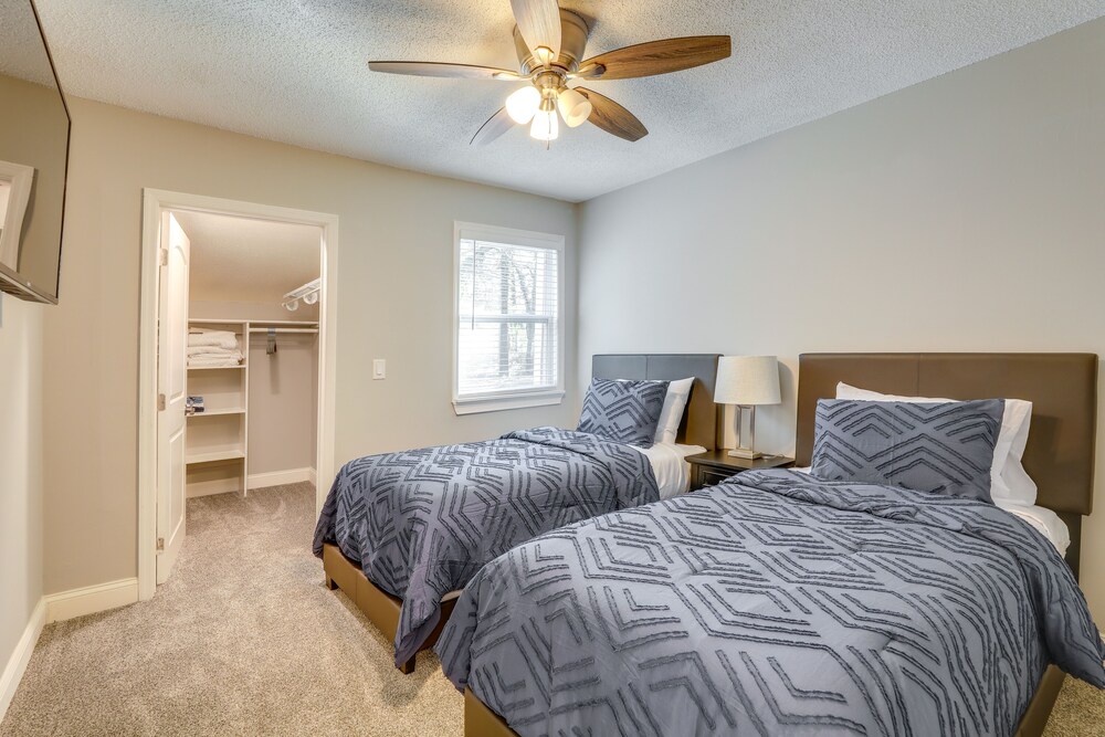 2-story Decatur Condo, Close to Downtown Atlanta!, photo 11