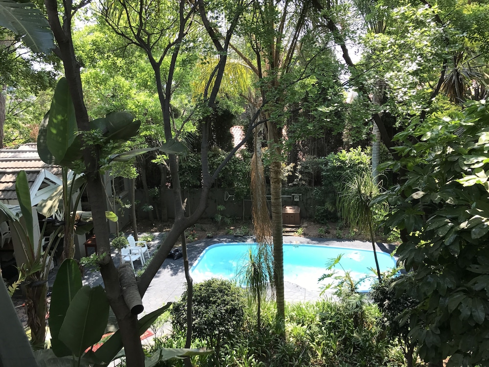 Waterhouse Guest Lodges 295 Indus Street