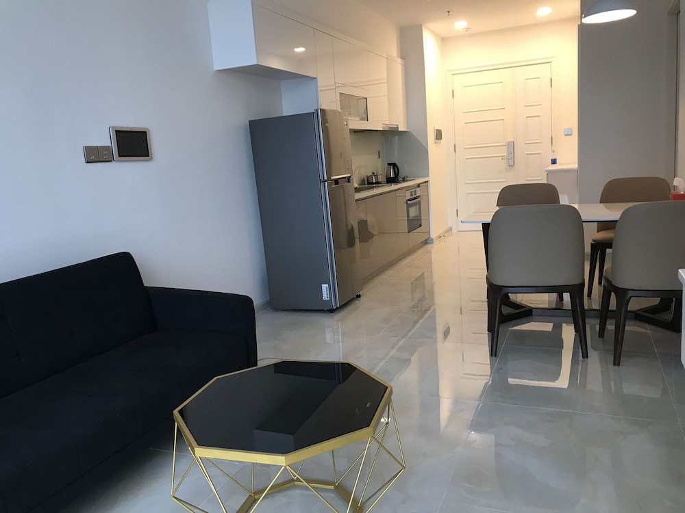 Mins Apartment - Vinhome Golden River
