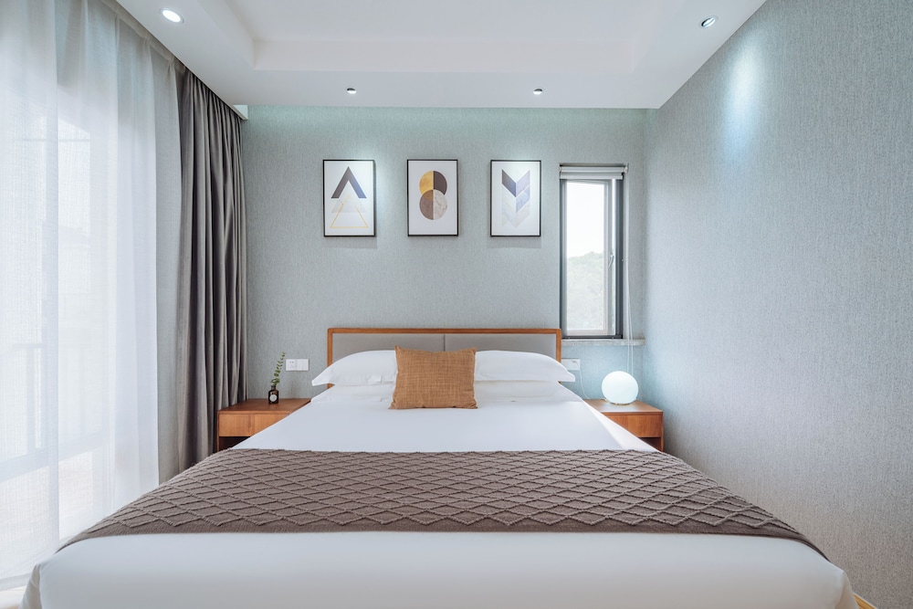 Yinshu Lunas Vila Courtyard Garden Resort Hotel (Shanghai International Tourism Resort Branch)