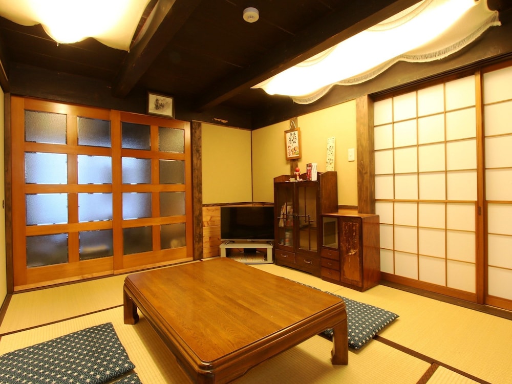 GUESTHOUSE YANAGIYA - Hostel