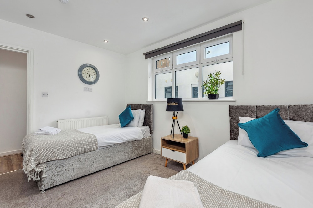 Central Liverpool Retreat
