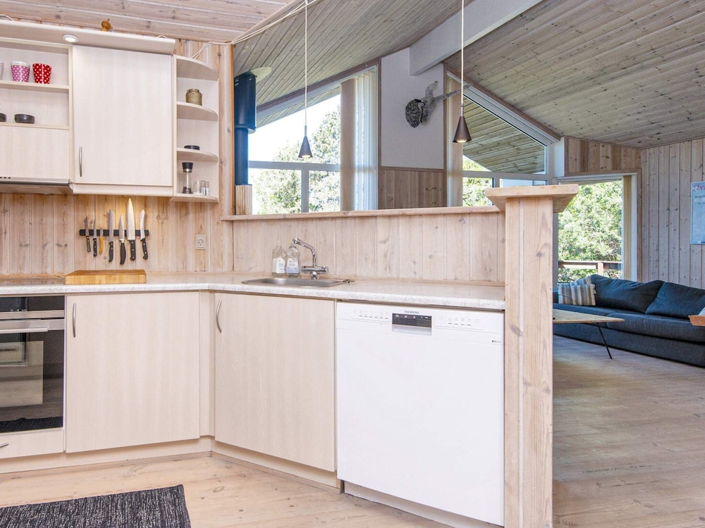 8 Person Holiday Home in Ebeltoft view 4