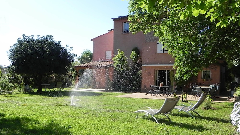 Le Clos Des Vignes