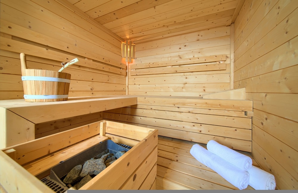 Villa Majestic With Sauna and Beautiful Views