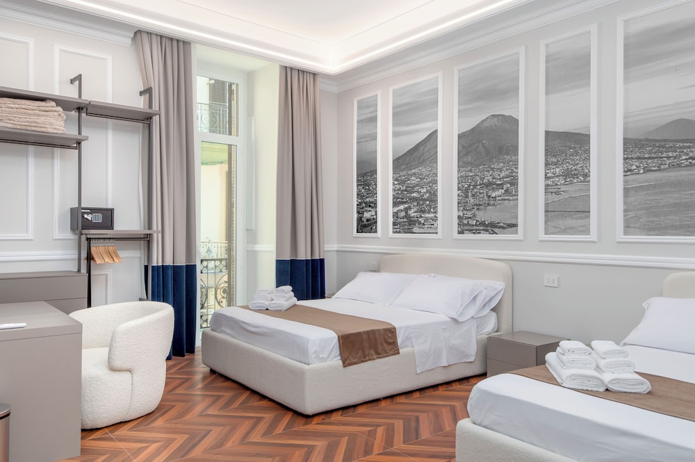 Naples Plaza Duomo
