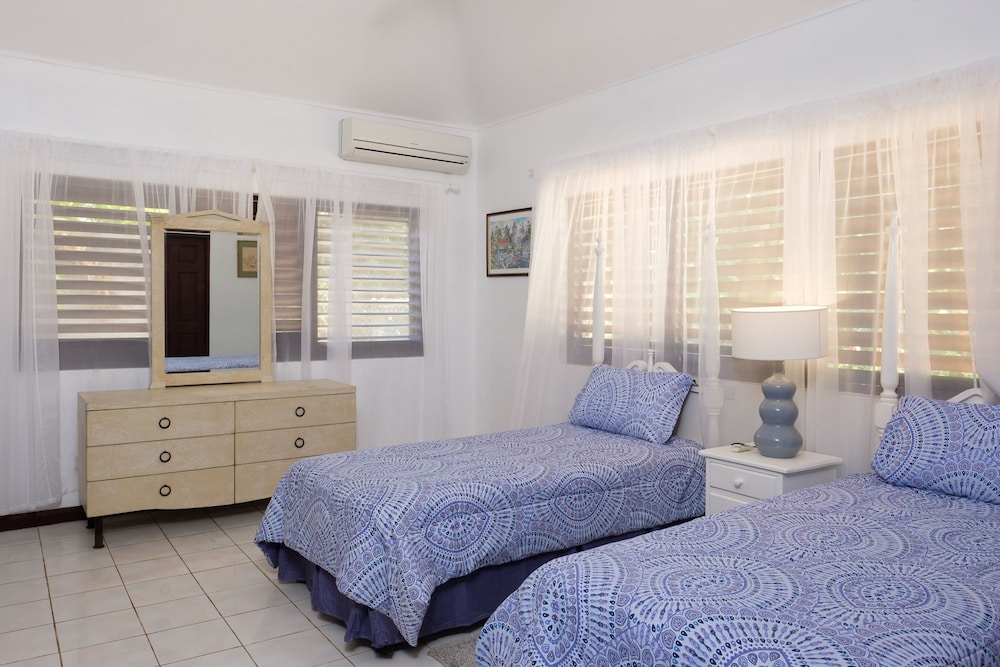 For Your Eyes Only Villa view 5