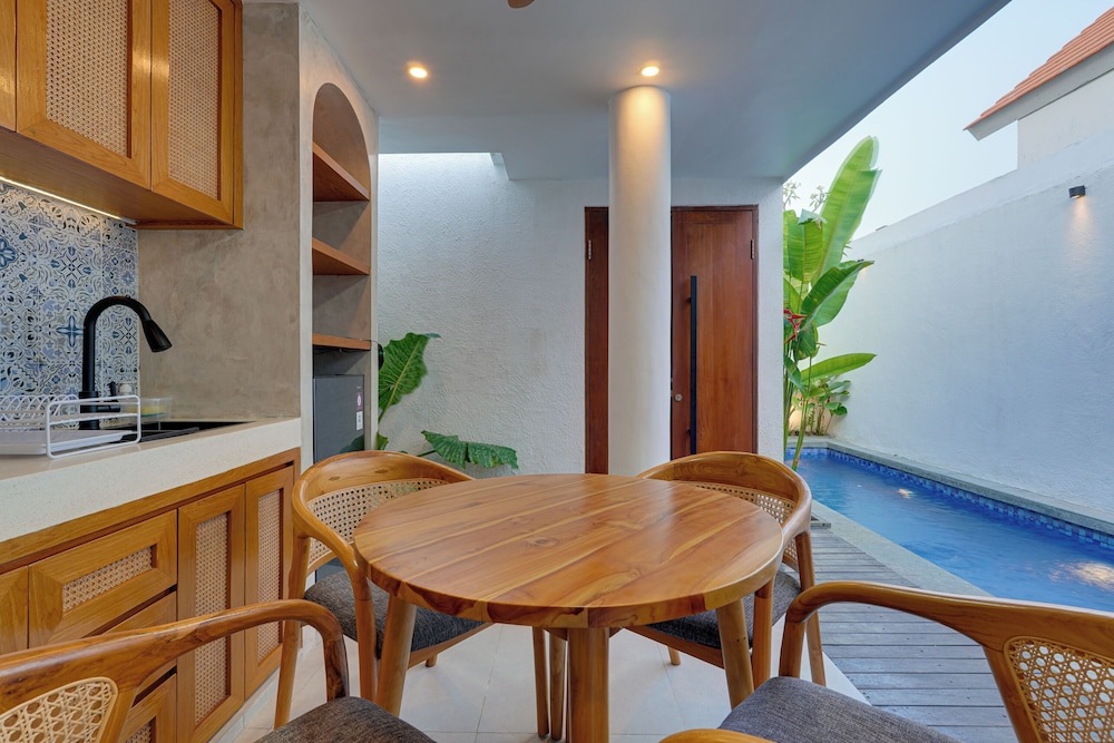 LaLuxe Villa and Residence