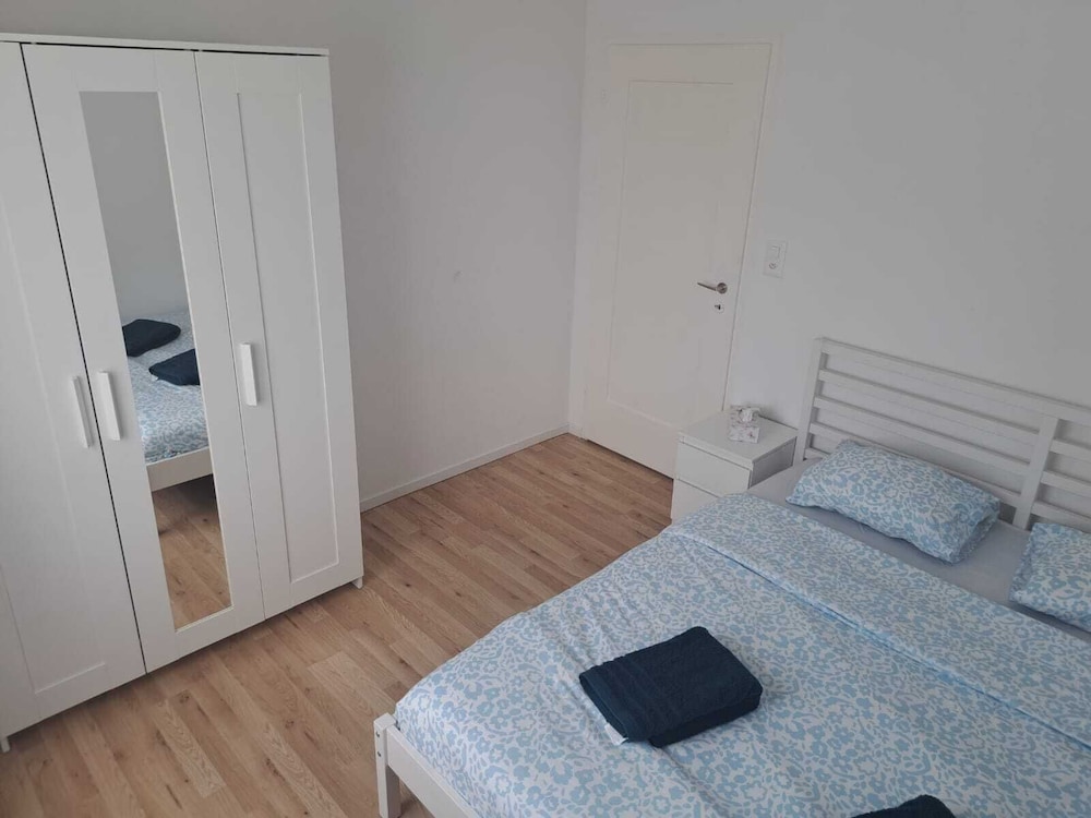 VK - VBD - Zurich Airport - Homestay - Villa Bassersdorf