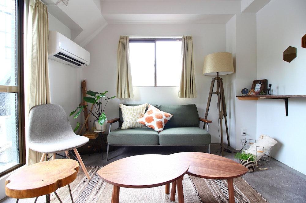 Koru Takanawa Gateway Hostel Cafe&Bar