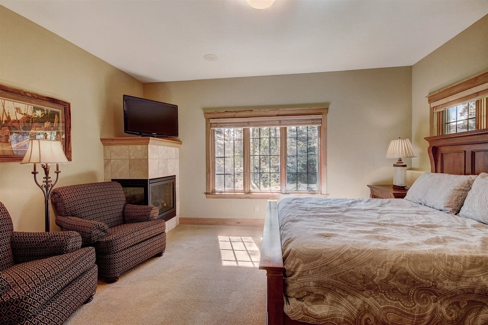 Christie Heights Retreat