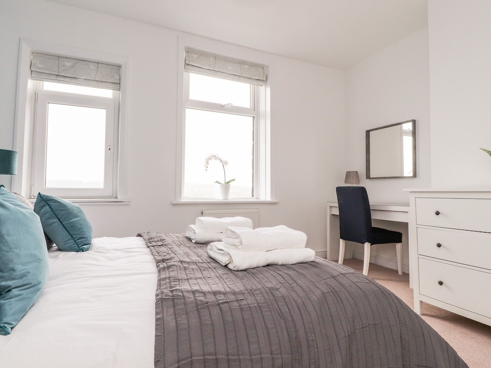 5 Myrtle View