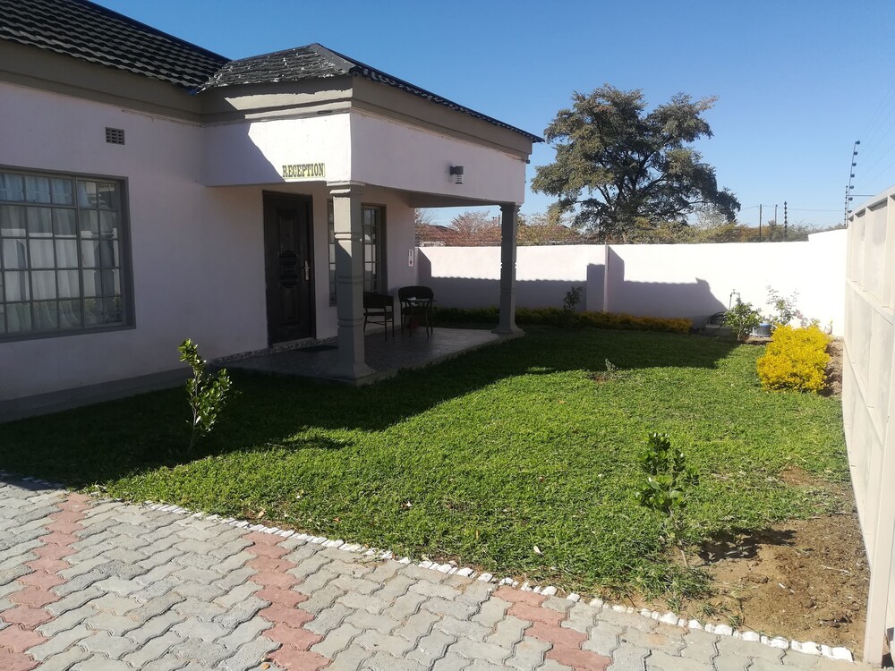 Photo 23