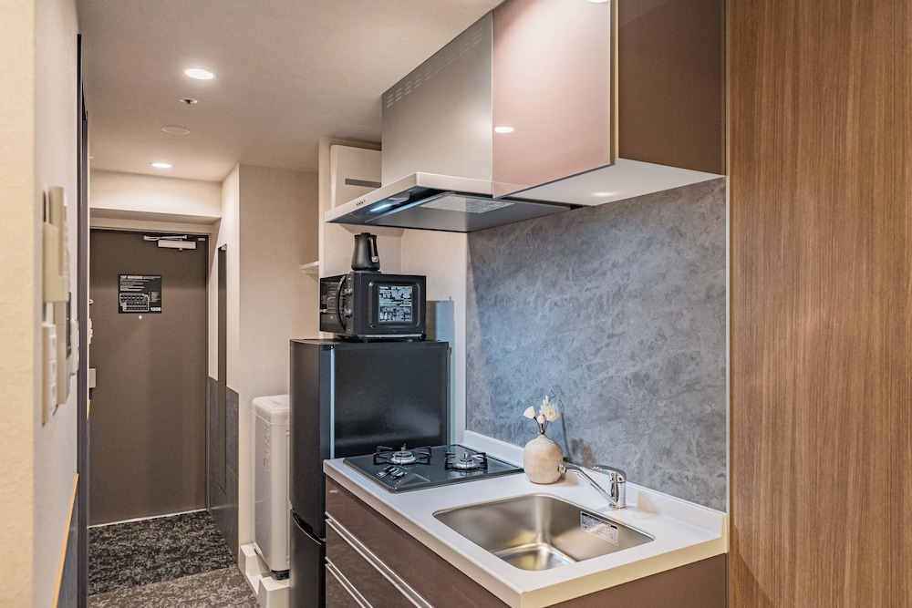 Apartment Hotel 11 Shinimamiya 3