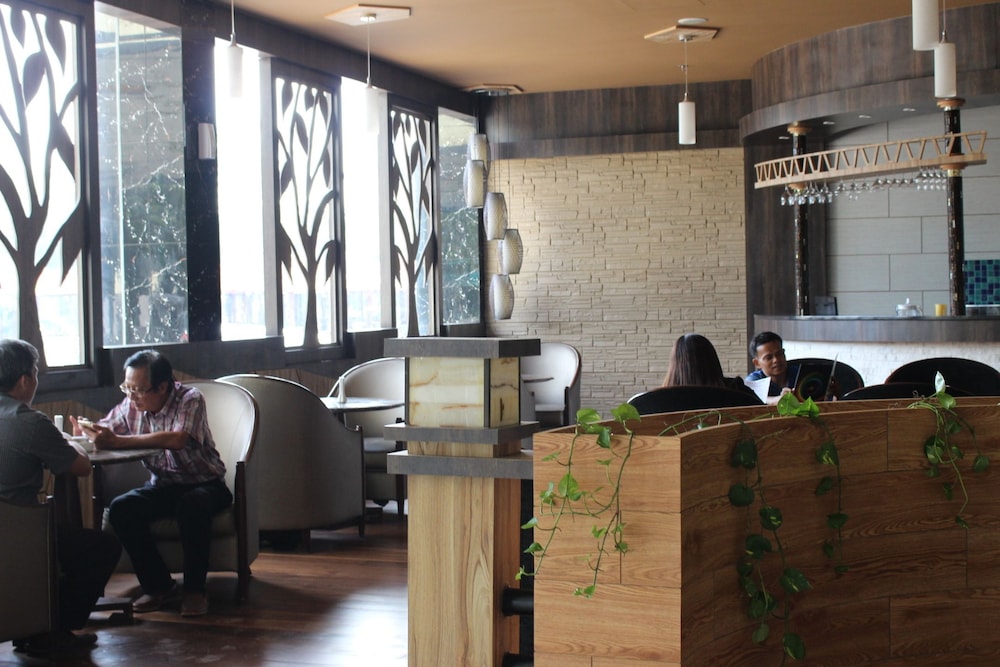 The Golden Bay Hotel Batam 59