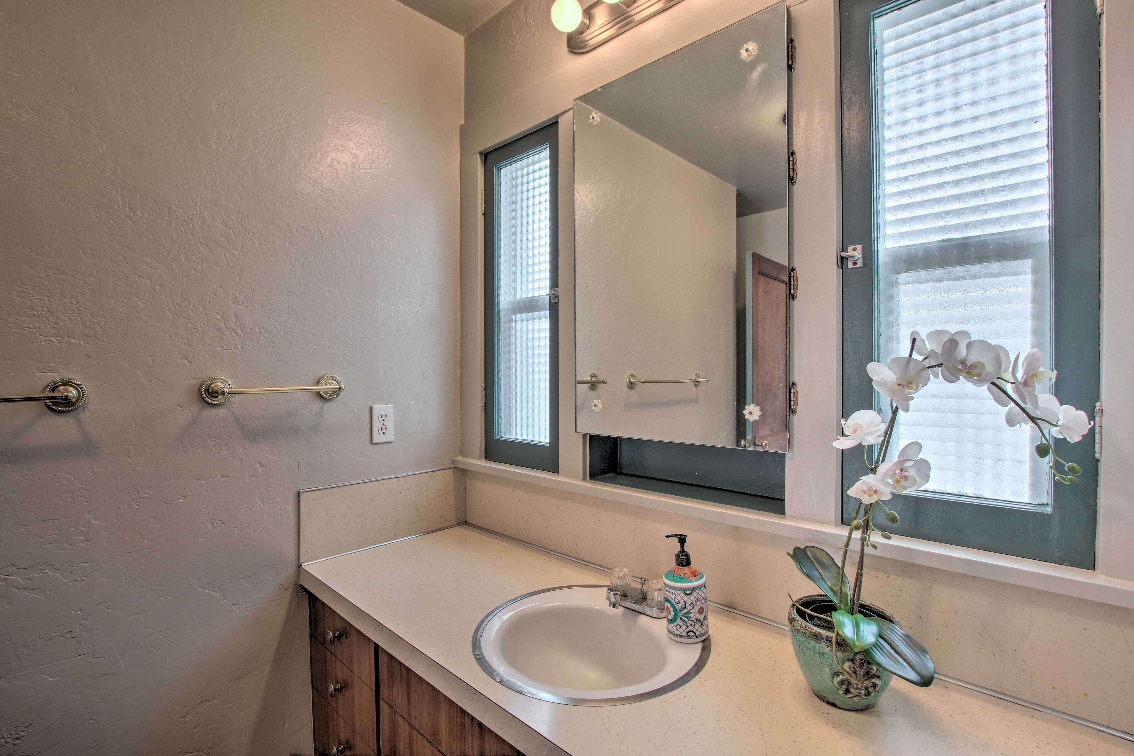 Convenient Preston Retreat w/ Private Yard! - Property Image 1