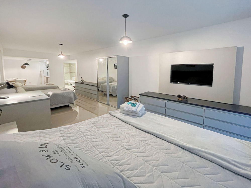 Ayres Suites Moreno
