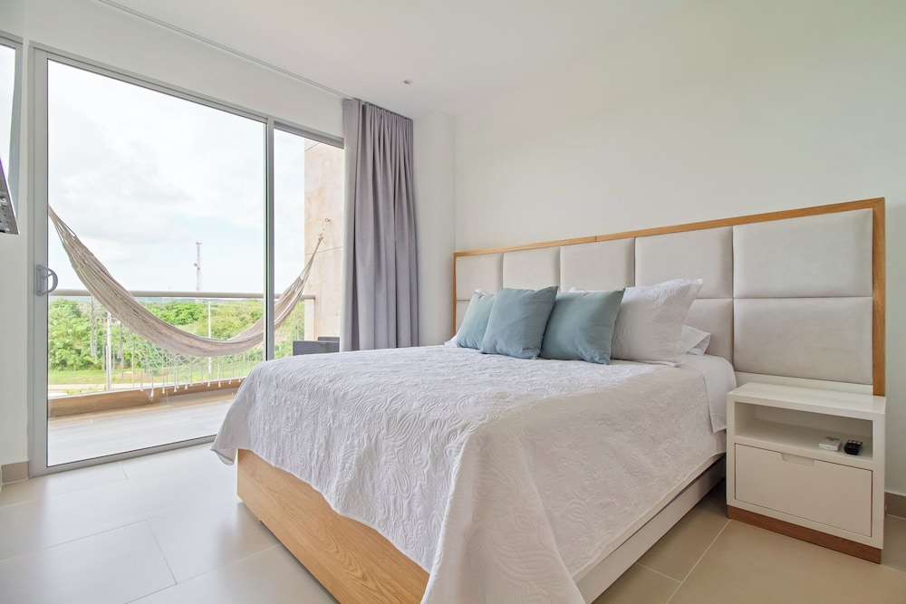 Baia Kristal Cartagena By HostPro