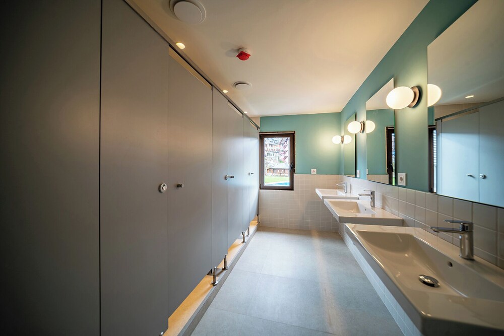 Aran Hostel