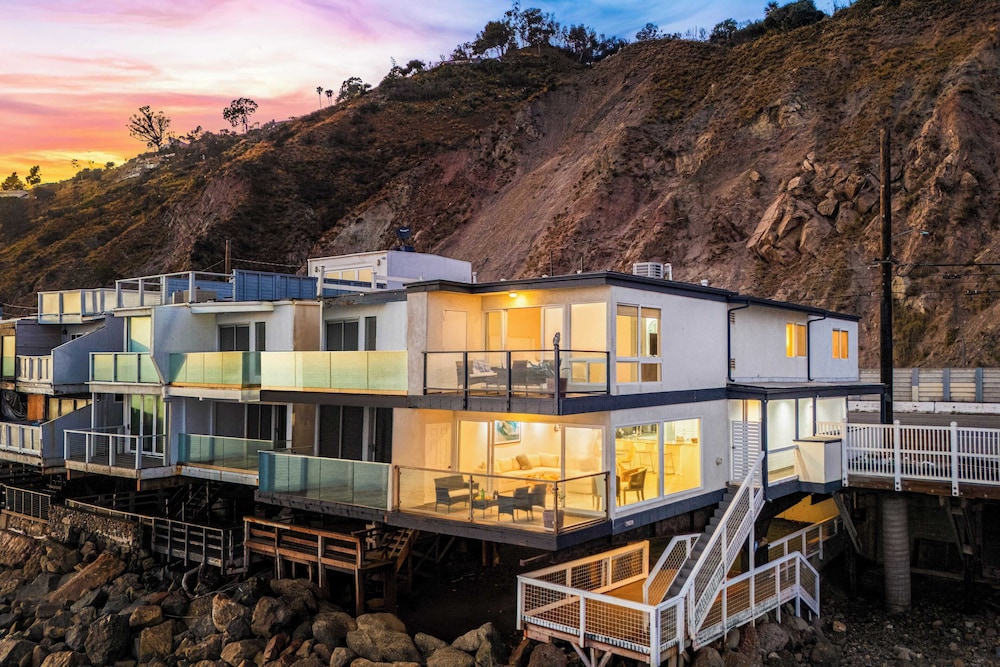 Big Rock Beach Retreat With Oceanfront Balconies, Direct Beach Access & Sweeping Sunset Views Pacific Coast Outlook by Avantstay