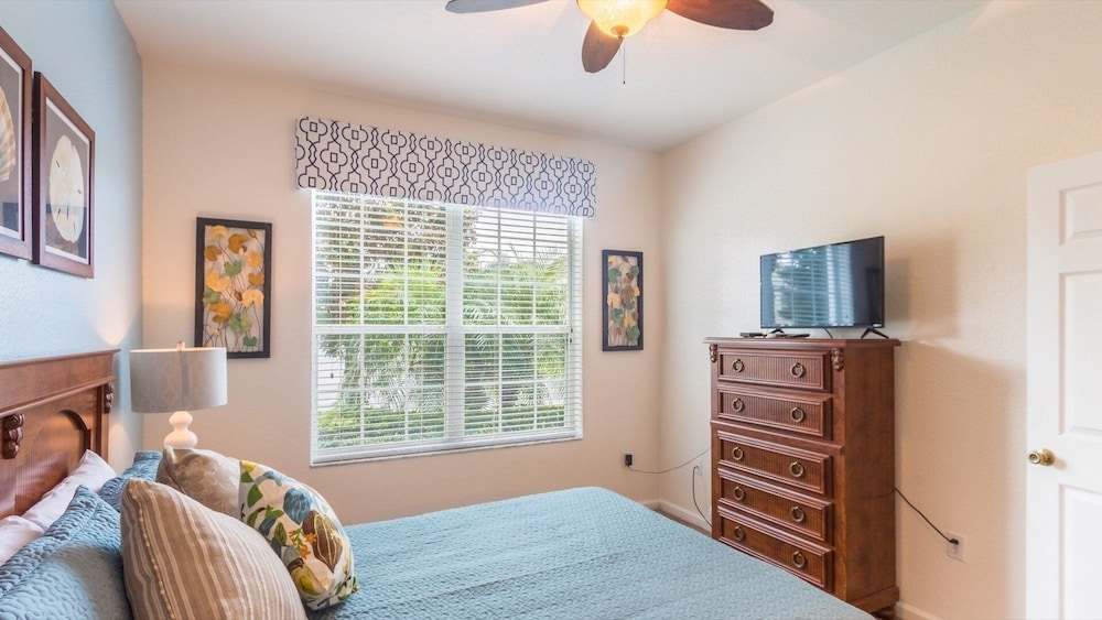 Windsor Hills Resort 5 Bedroom Pool+Spa Home 5 Home - Image 1