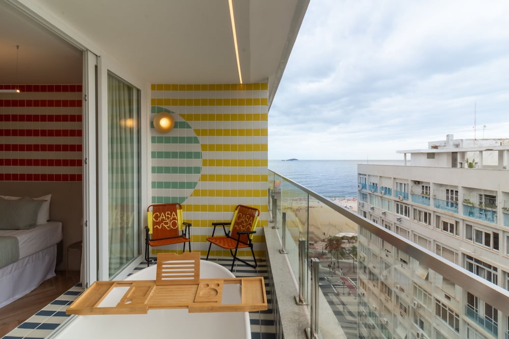 Sea View and Balcony With Bathtub Q4