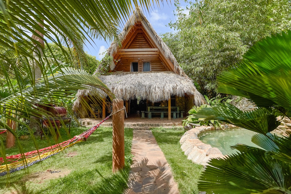 CHALET TROPICAL Hotel & Restaurant-Pizzeria