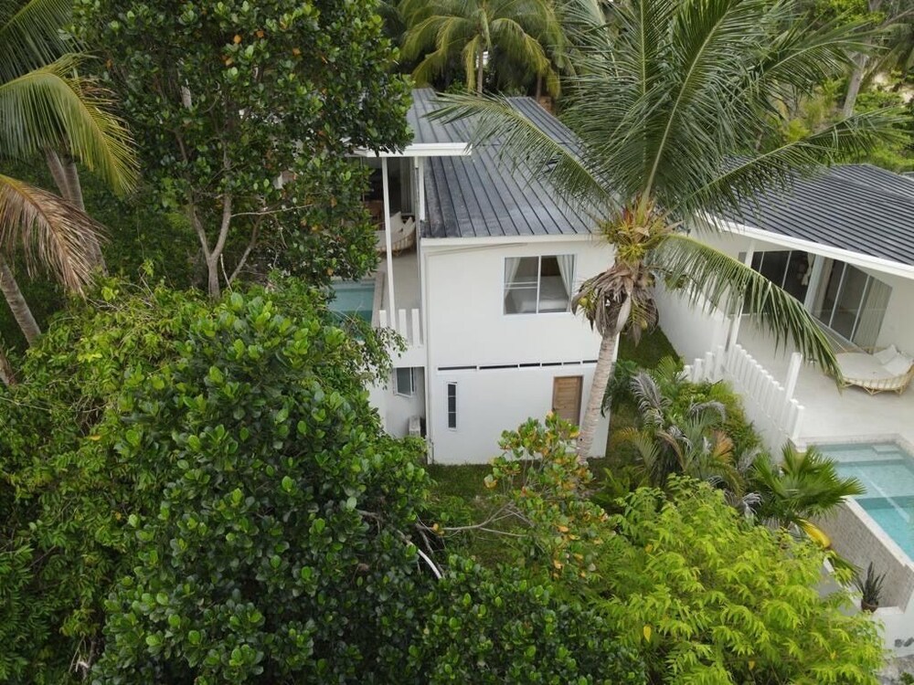 Dreamy Jungle Villa