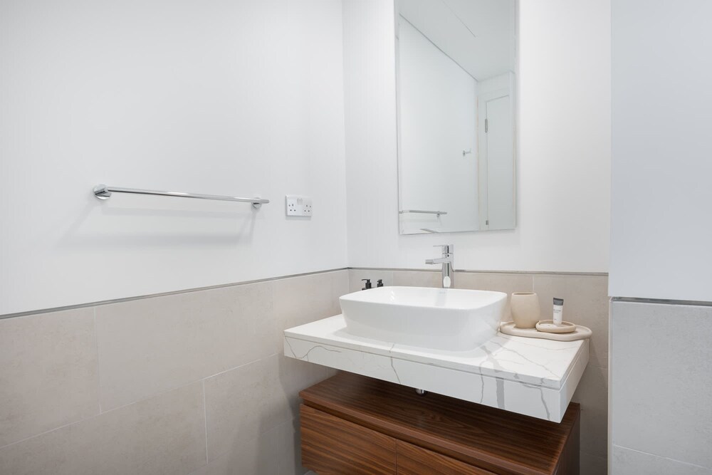 Bright Airy 1BR in Asayel 2 - Fits 4 Comfortably