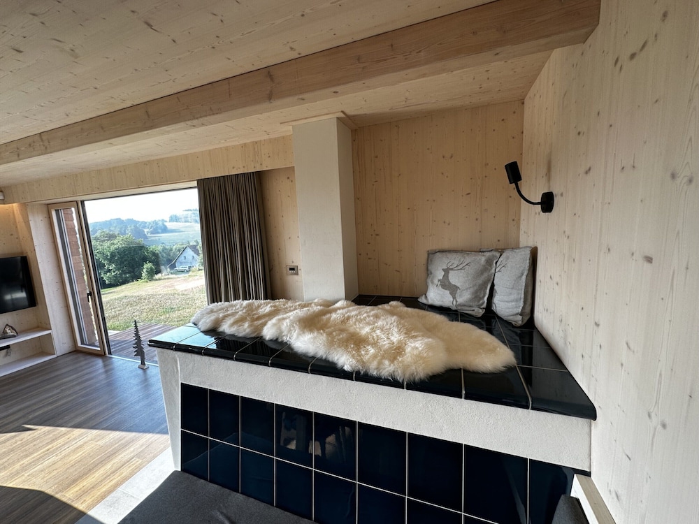 Holiday Home in Roprachtice With Sauna & Jacuzzi