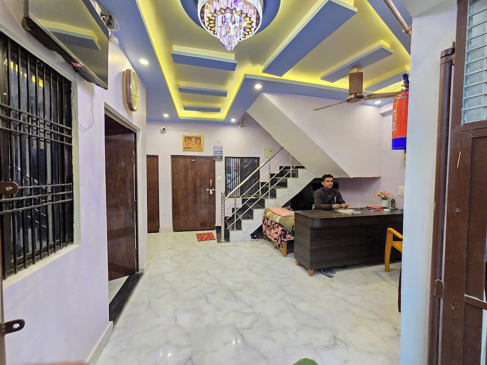 Avadh Dham Guest House