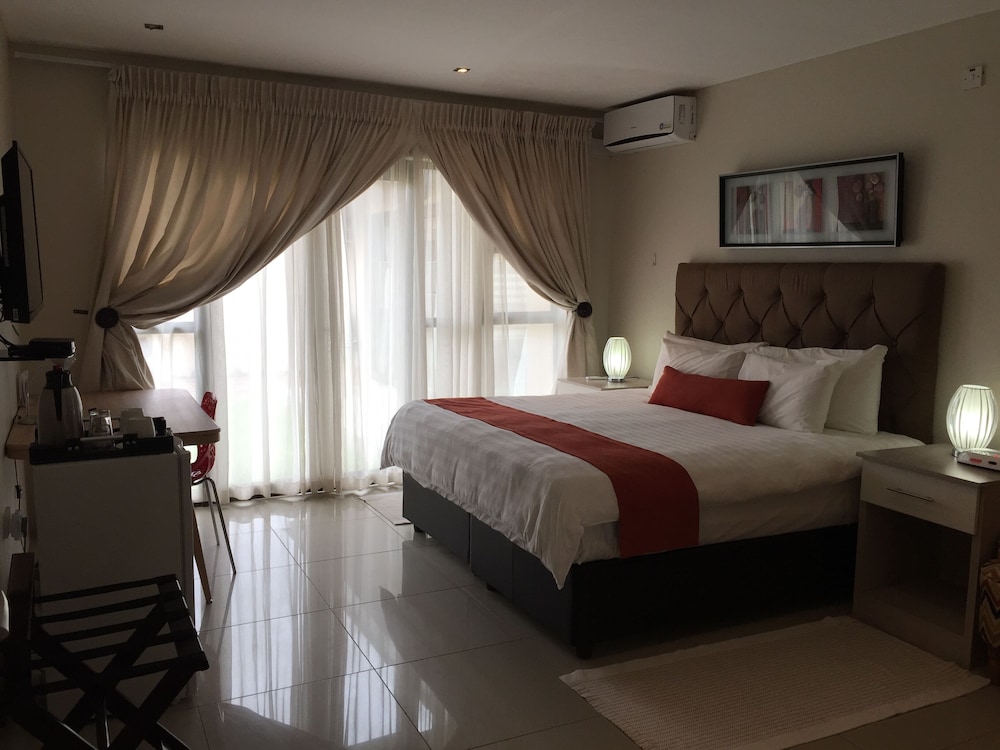 Royal Court Guest House view 4