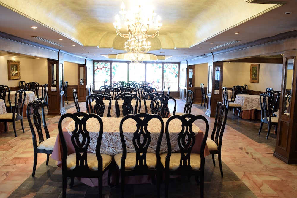 Reynosa Vacations - Hotel Virrey - Property Image 9