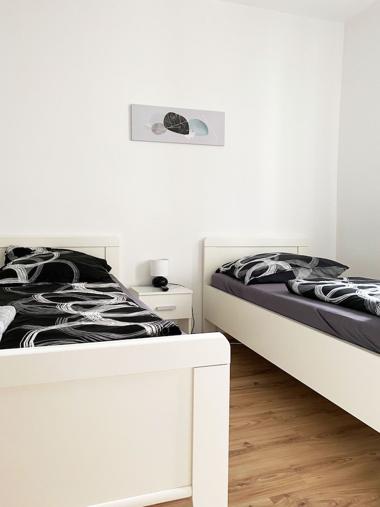 Modern flat for fitters view 5