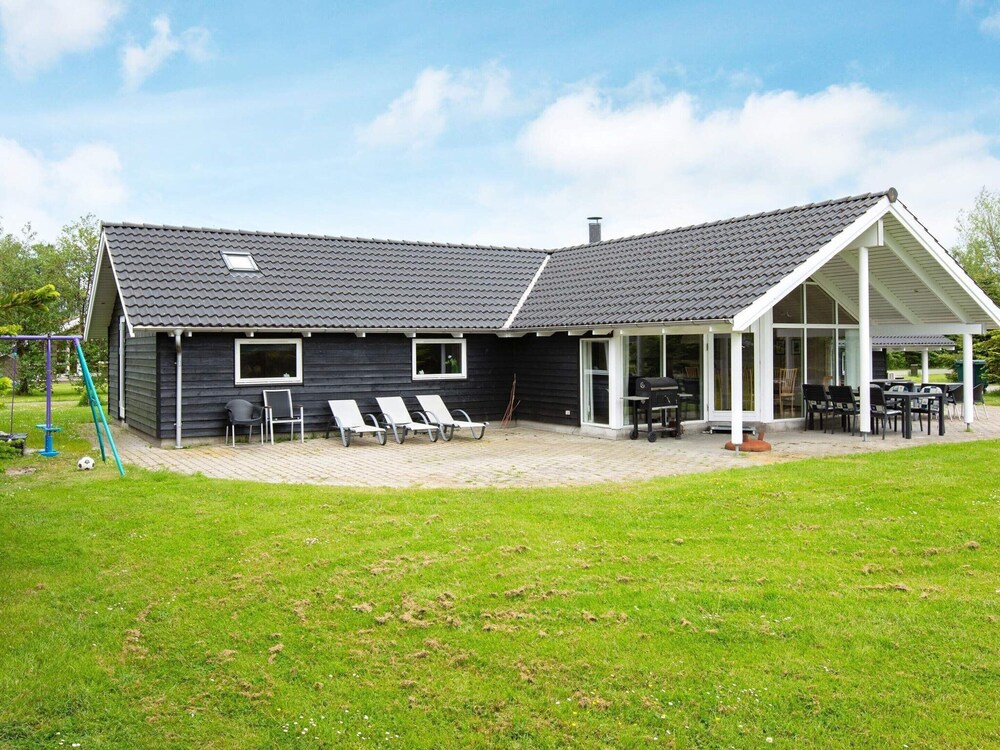 12 Person Holiday Home in Vaeggerlose