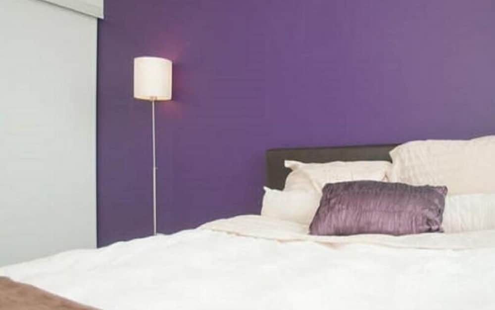 NGE Stays - Downtown Suite Lake View - Image 2