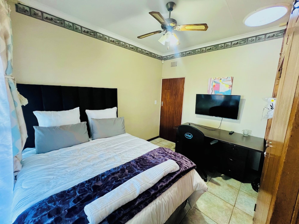 Room-honeyhills Excellence Resorts C
