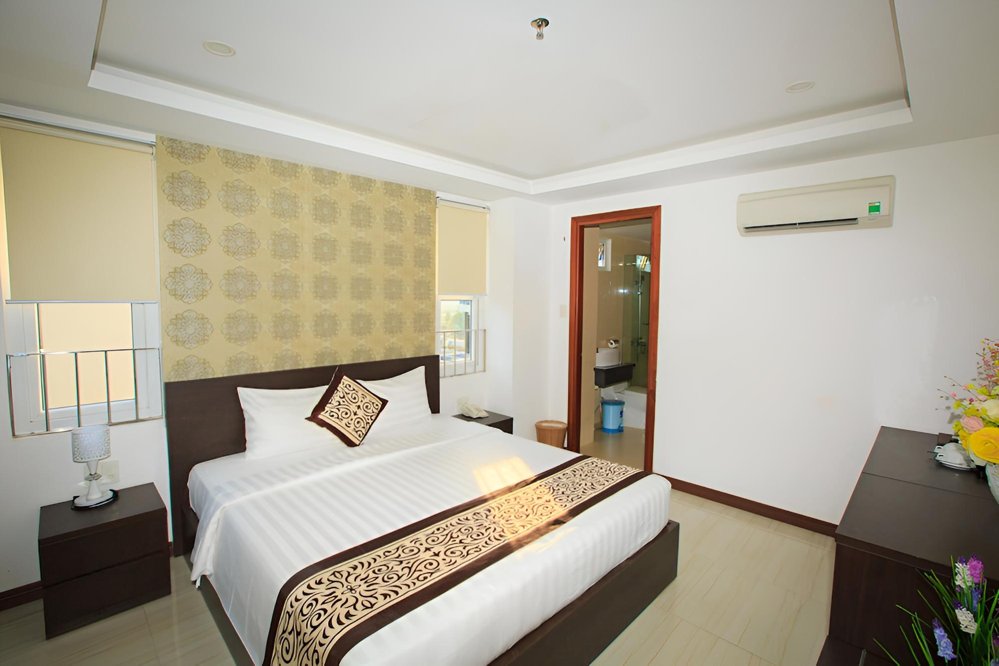 Lucky Star Hotel