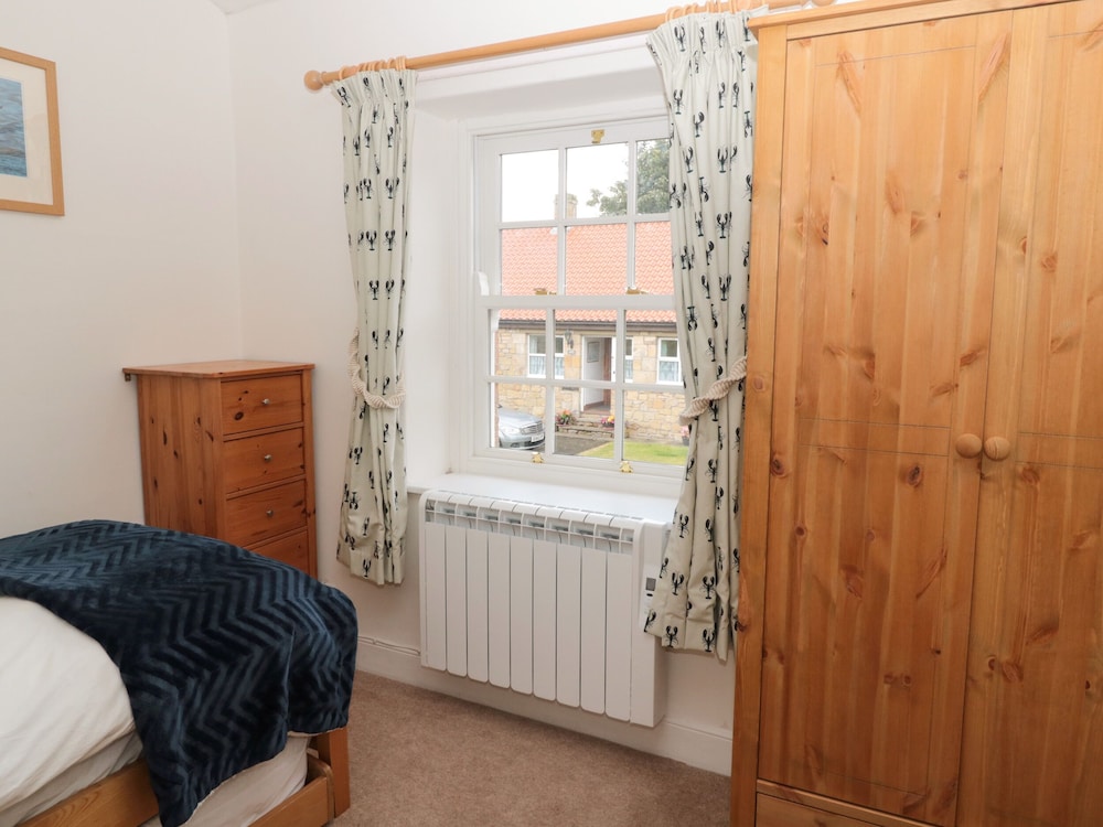 Curlew Cottage, 2 Fenkle Street