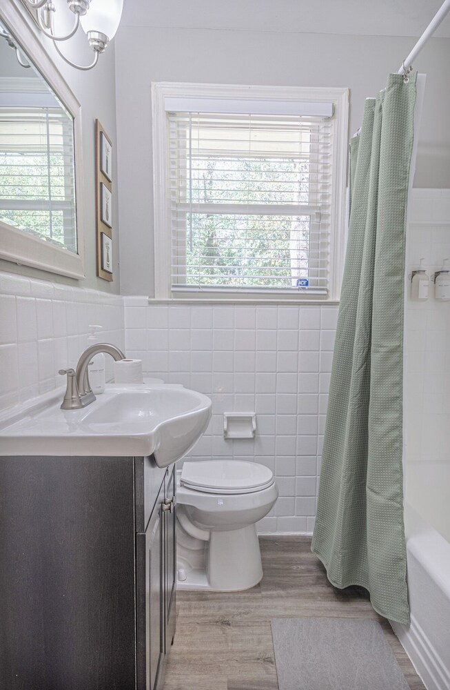 Charming Spacious Home with Game room