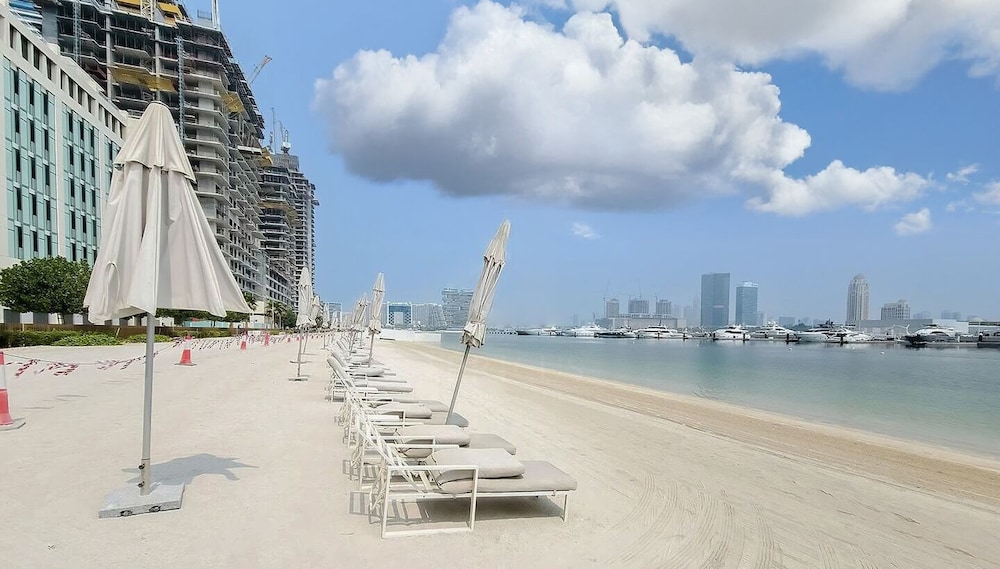Luxurious 2BR at Sunrise Bay