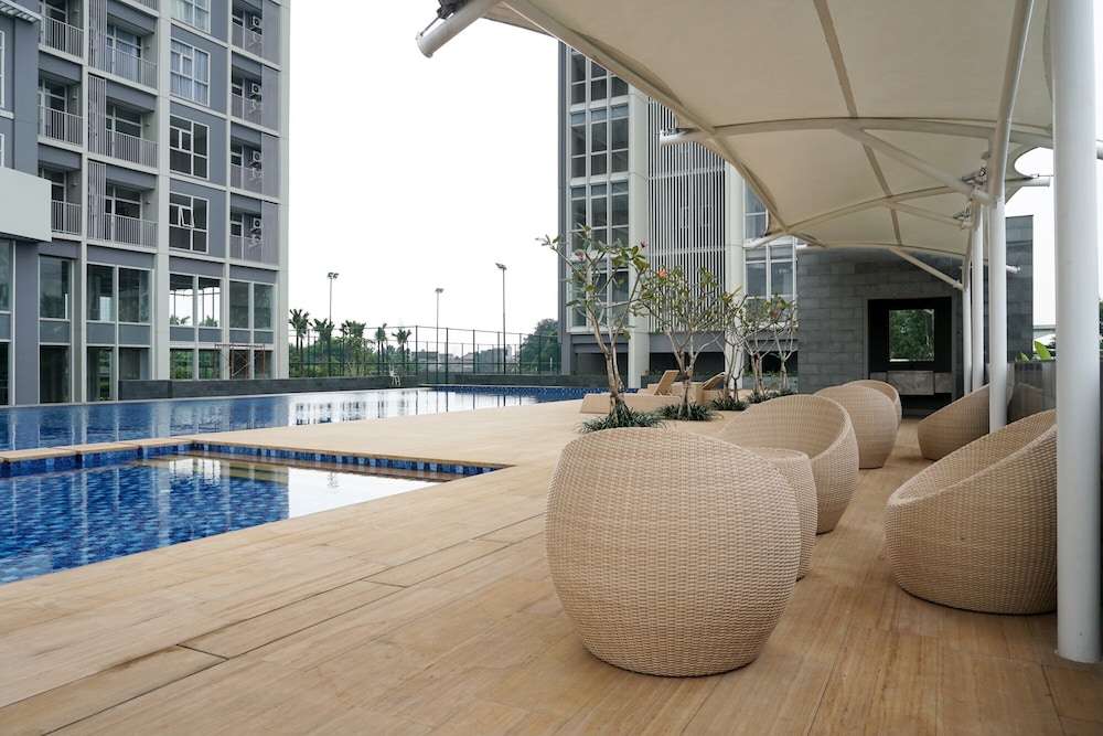 Best Deal and Elegant 2BR Apartment at Ciputra International