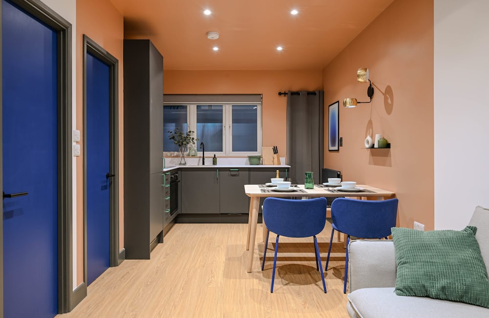 2-bedroom Flat Close to Angel Stn and Regent Canal