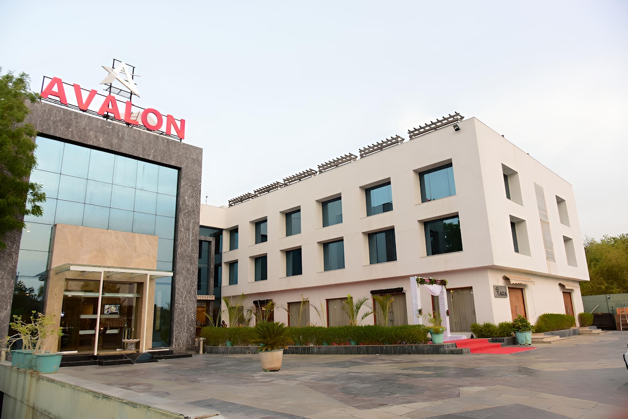 Avalon Hotel & Banquets